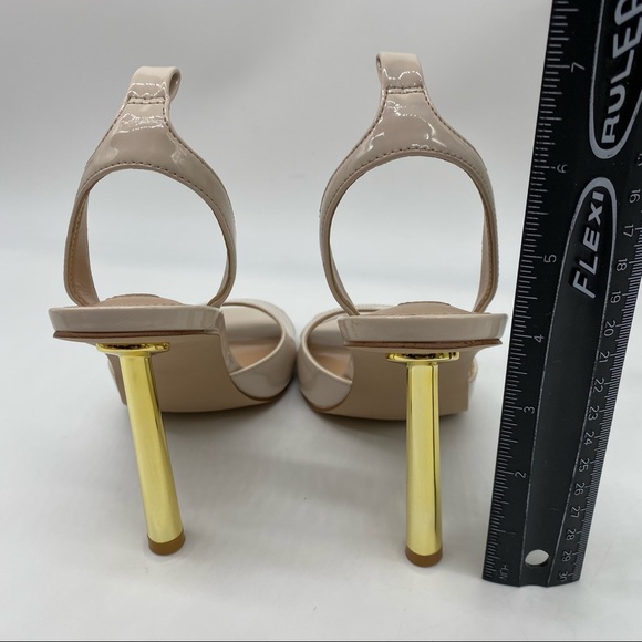 Steve Madden buoyant stiletto ankle straps sandals in patent nude
Size 6M - Picture 3 of 7